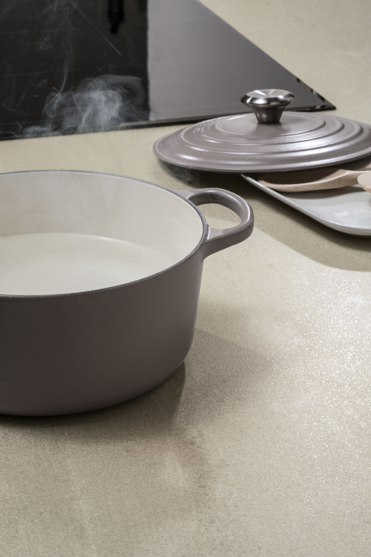 Basalt Cream: Kitchen Countertop and Worktop Sapienstone | Unterschränke
