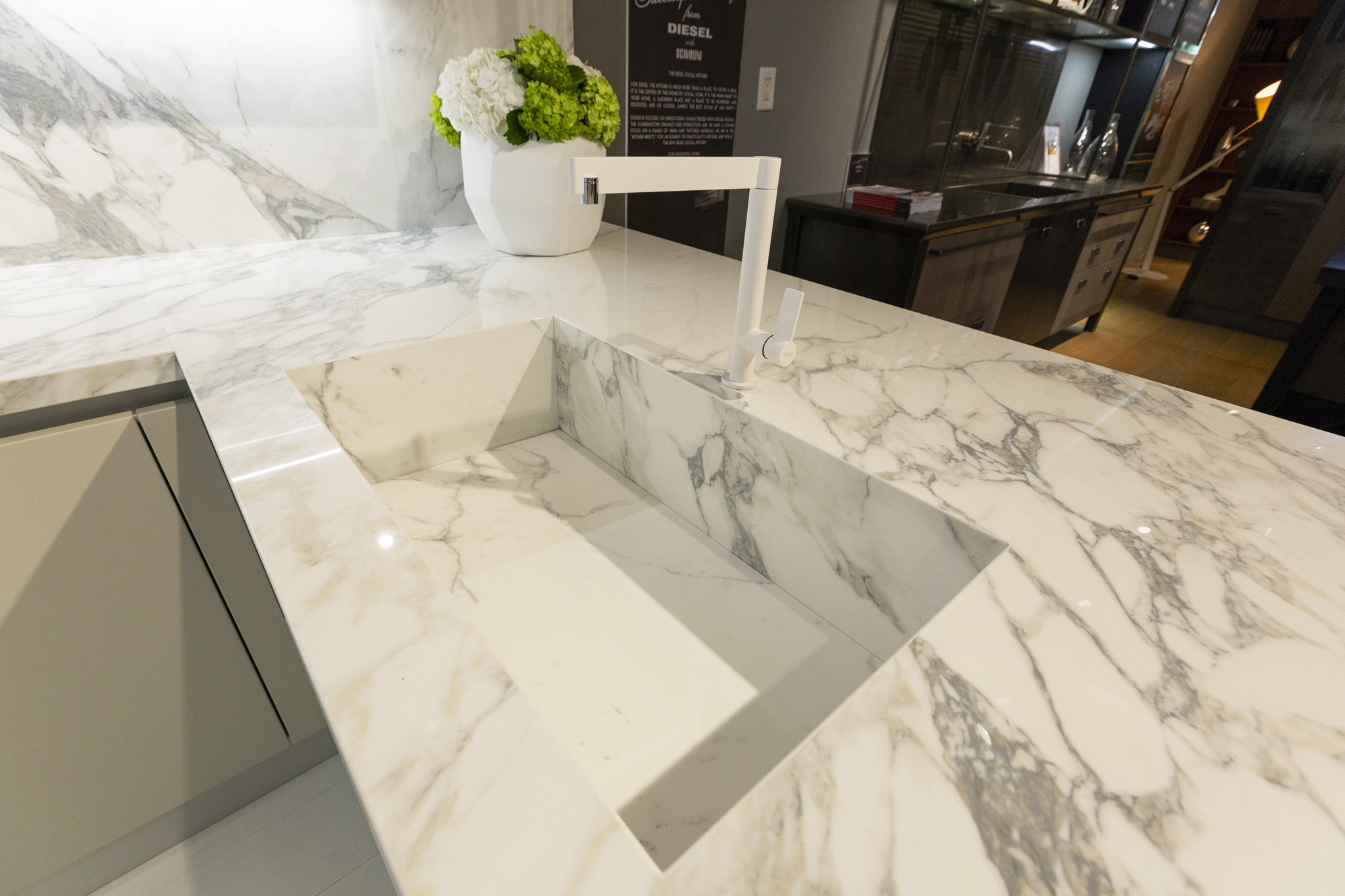Porcelain kitchen countertops and worktops SapienStone